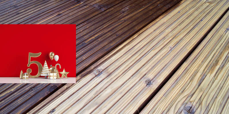 Handyman Jobs to do before Christmas - Pressure wash your deck and oiling your deck.